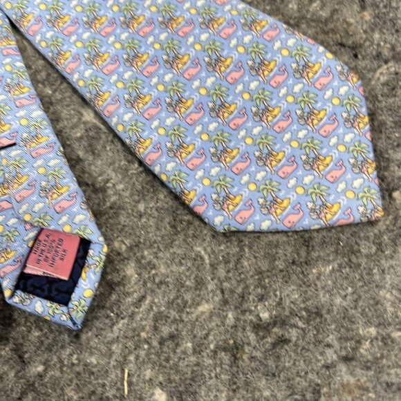 Vineyard Vines  Boys / Short Mens Tie Blue Desert Island Guitar Pink Whale ~51" - Picture 5 of 7